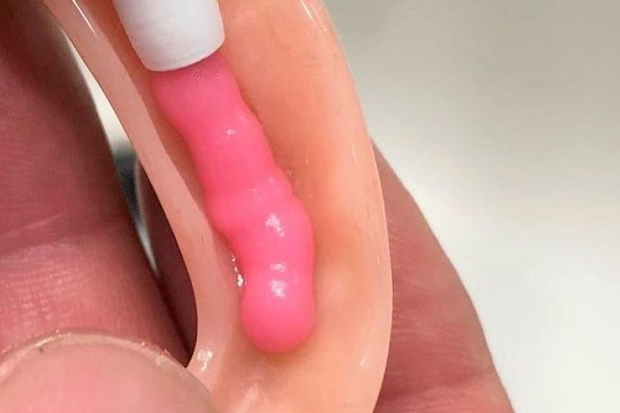 denture adhesive sealing