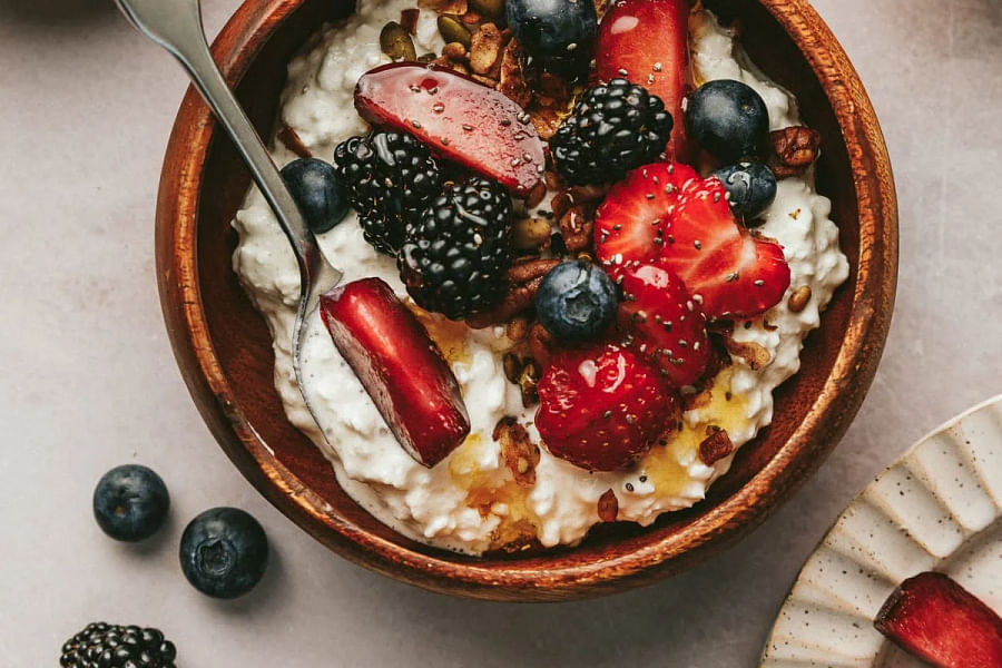 bowl of cottage cheese