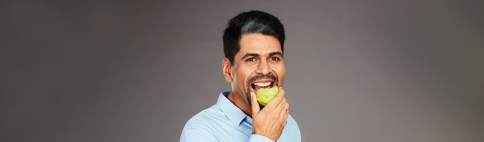 eating with new dentures